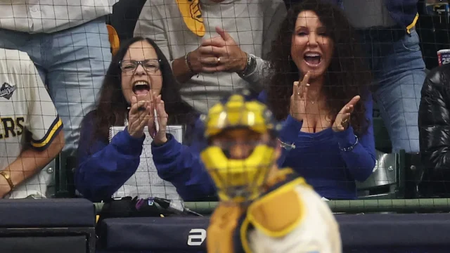 Who is Front Row Amy? Brewers superfan basks in World Series glory