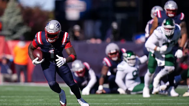 Mike Vrabel reveals game statuses for A.J. Brown, TreVeyon Henderson