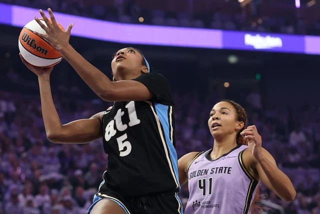 Dream vs. Valkyries score, live updates: Atlanta, Golden State battling in low-scoring WNBA Finals Game 5