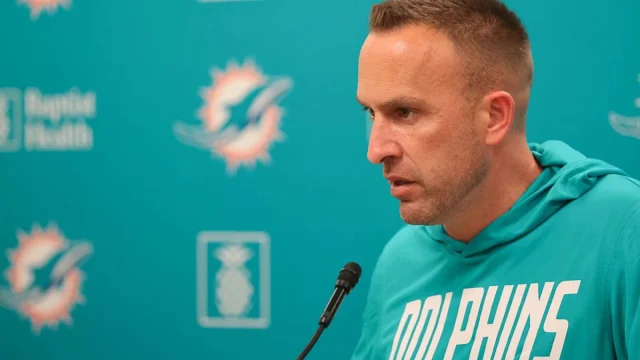 Dolphins coach Jeff Hafley gives heartfelt reaction to first NFL win after beating Jets