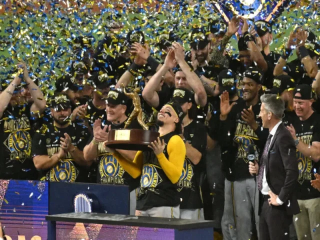 William Contreras declares himself the “Best catcher in the world” after Brewers’ World Series win