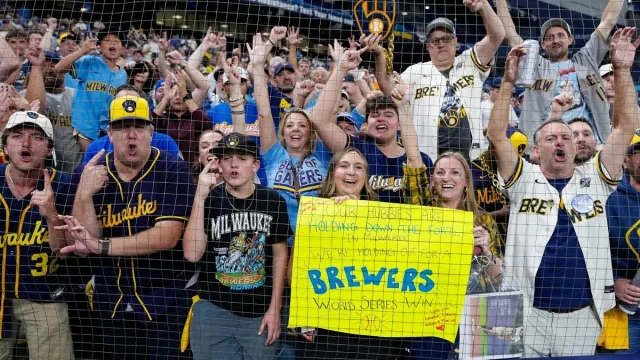 Pat McAfee, Kirk Herbstreit give Brewers their flowers after World Series