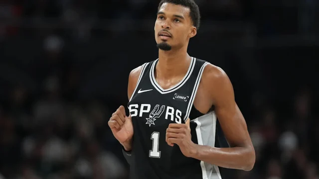 ‘One out of a million’: Spurs stunned by Amen Thompson’s winning block