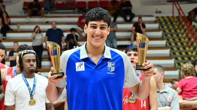 UW Still Getting to Know Brazilian Newcomer