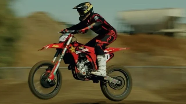 Casey Cochran signs with Yamaha Star Racing for 2027 SuperMotocross