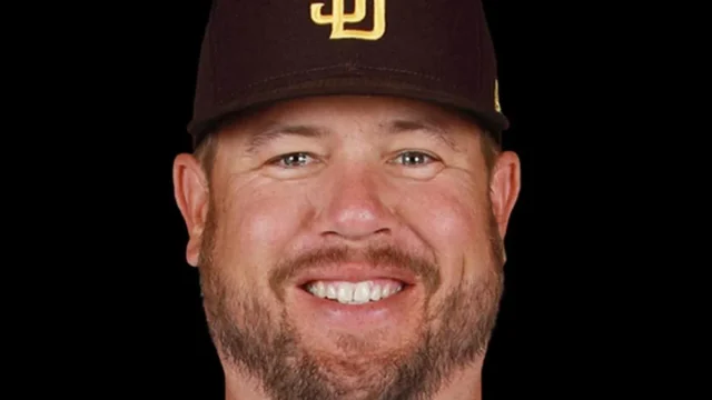 Diamondbacks lands news bullpen coach from Padres