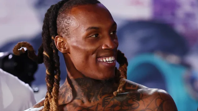 O'Shaquie Foster plots out ambitious 3-fight plan for 2027 after Navarrete win, including a boxing legend