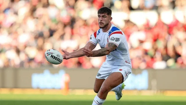 Men's Rugby League World Cup - England score three quick tries against France
