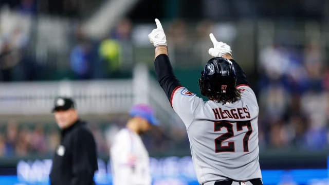 Will the Guardians Bring Back Austin Hedges? Cleveland Faces Catching Dilemma