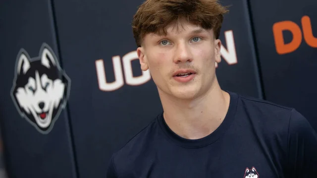 Braylon Mullins will make his preseason debut for UConn men's basketball Tuesday vs. Purdue