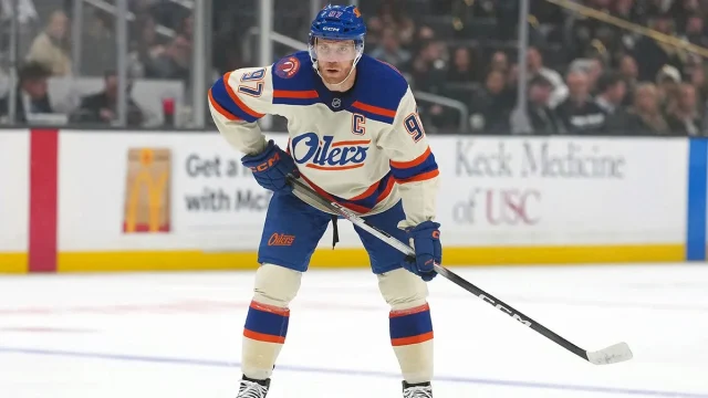 Can Oilers’ Connor McDavid beat Wayne Gretzky’s unreal 50-point record?
