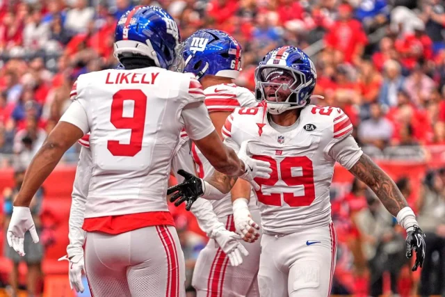 NFL Week 7 live scores and updates: CMC injured, latest news from Sunday’s games