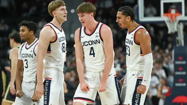 Where Dan Hurley thinks UConn men's basketball team could be better than recent title squads