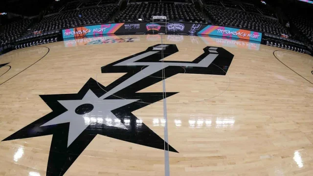 2 trades Spurs must make after Anthony Edwards, Jalen Williams injuries open up the West