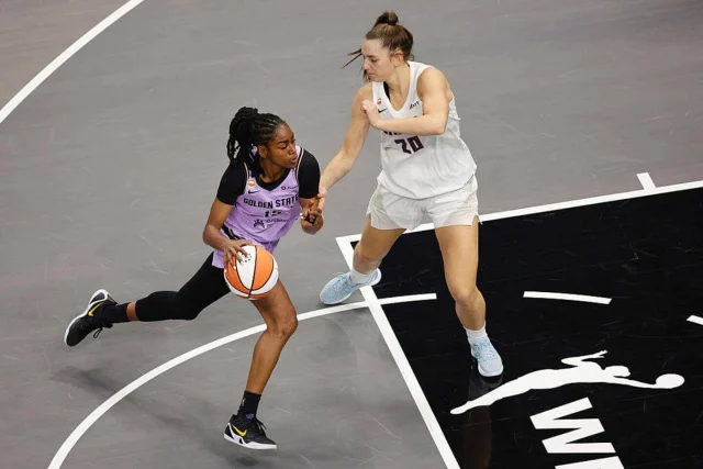 Valkyries vs. Dream live updates: Valkyries race to massive halftime lead over Dream in WNBA Finals Game 4