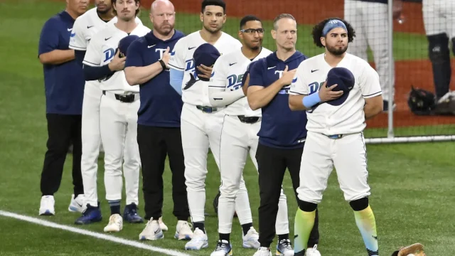 Who is Julie Falcon? Singer-songwriter singing World Series Game 5 national anthem