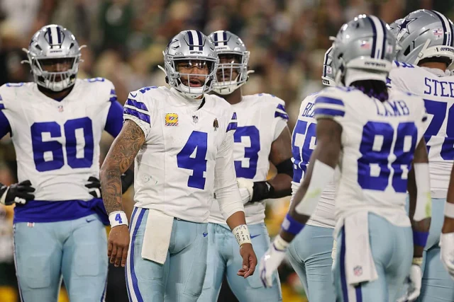 Cowboys vs. Eagles live updates: NFL ‘Monday Night Football’ score, predictions, odds and latest