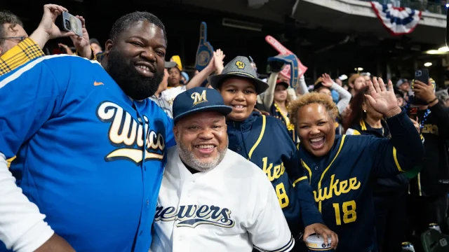 Brewers' World Series Game 4 watch-party tickets selling for hundreds