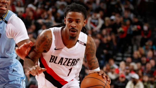 Ja Morant drives to the basket vs. Memphis Grizzlies at Moda Center in Portland, Oregon, on Oct. 29, 2026