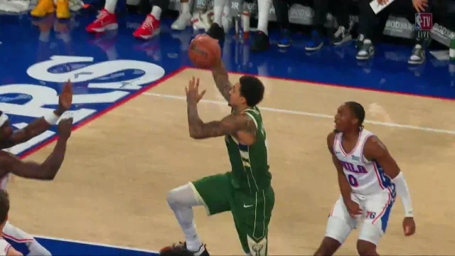 Milwaukee Bucks vs. Philadelphia 76ers: Game Highlights