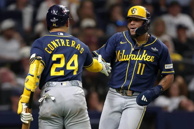 Brewers vs. Rays score, live updates: Milwaukee leads Tampa Bay in World Series Game 3