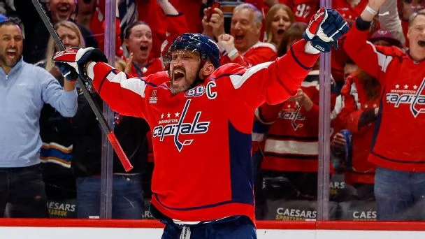 Who has scored the most goals in NHL history?