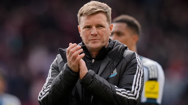 £3m fee confirmed for Manchester United to secure former rivals key man