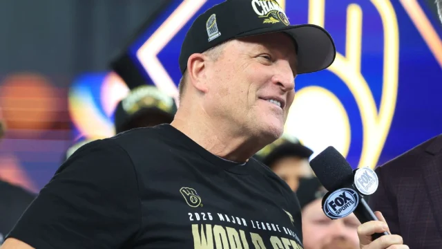 Brewers' Pat Murphy rips Yankees in viral celebratory exchange with Jake Bauers