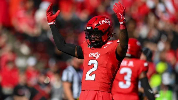 MJ Cannon of the Cincinnati Bearcats reacts after a play against the Texas Tech Red Raiders during the first half at Nippert Stadium on October 24, 2026 in Cincinnati, Ohio.