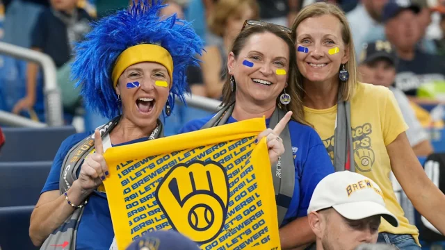 Sports bar near Tropicana Field sells month of beer with Brewers fans