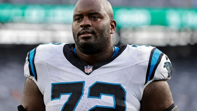 Panthers RT Taylor Moton carted off field with ankle and fibula injury