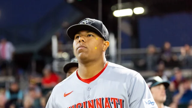 Alfredo Duno Makes History Friday Night in the Venezuelan Winter League