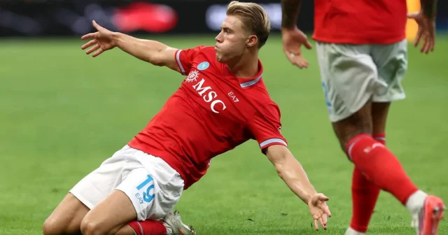 Schmeichel questions Man Utd’s decision to sell “Goal Machine” Hojlund too soon