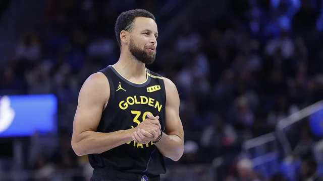 NBA reacts to Steph Curry’s explosive 8-threes against Lakers