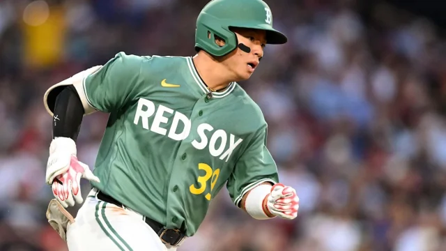Tigers acquire middle infielder Tsung-Che Cheng from Red Sox