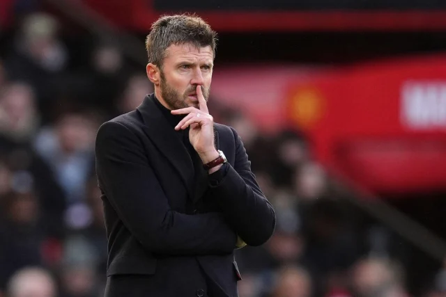 Bournemouth thrashing Manchester United in Premier League with Fernandes on bench: Live updates