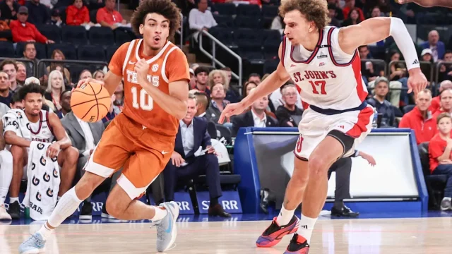 No. 7 Texas basketball falls to St. John's at MSG in exhibition opener