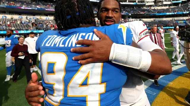 Chargers' Dalvin Tomlinson predicted to reunite with former team