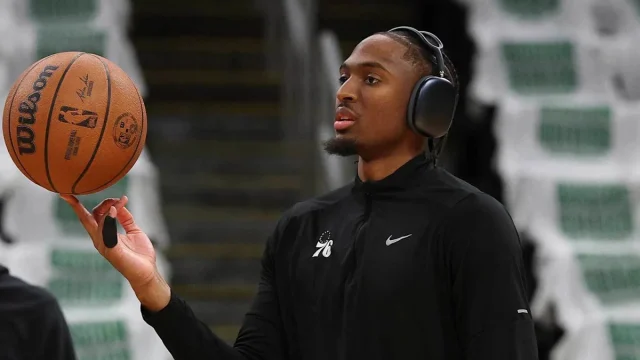 76ers star Tyrese Maxey speaks up on situation that led to LeBron James starting at center