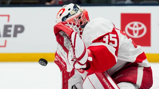 Red Wings' John Gibson Faces Uncomfortable Reality as Rookie Gets the Call