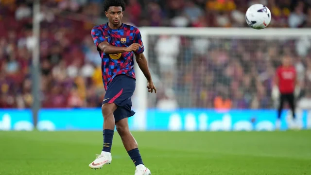 Barcelona view out-of-favour defender’s exit as key to signing reinforcements in January
