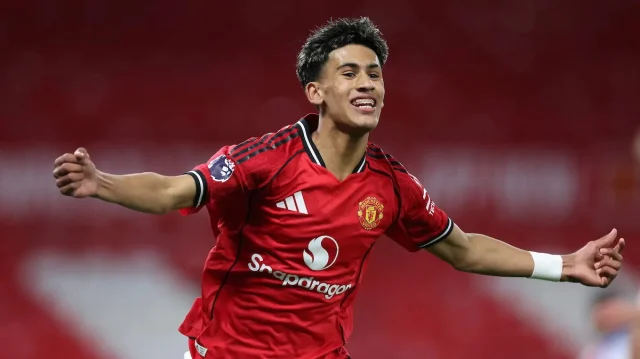 JJ Gabriel: Barcelona face fresh frustration as Man United take stand over wonderkid