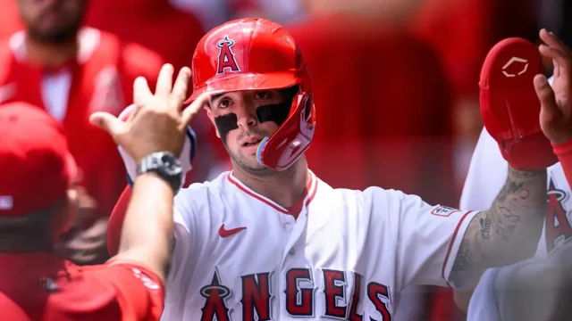 Dodgers acquire 27-HR shortstop in wild trade idea with Angels