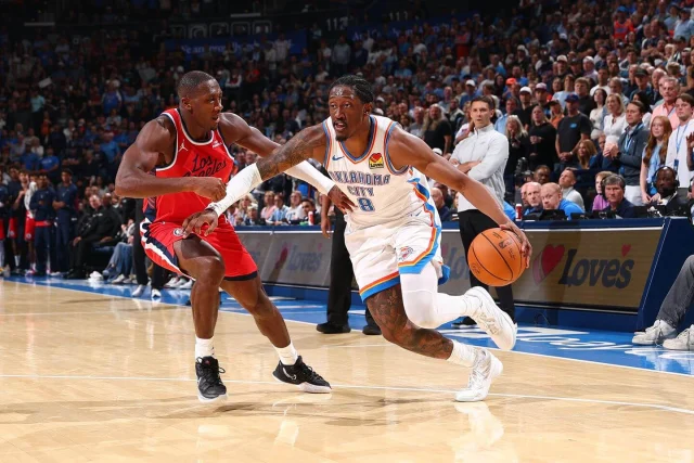 NBA season live updates: Jalen Williams' brutal injury, Luka Dončić's 52-point night, Knicks fall to 0-3 and more opening-week reactions