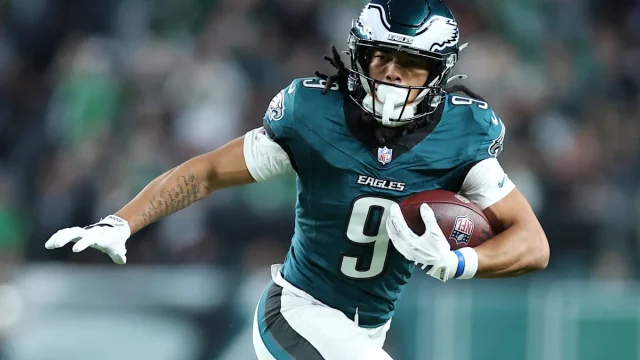 Makai Lemon registers his first NFL touchdown on MNF