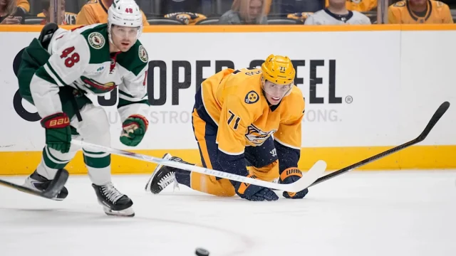 Nashville Predators claim defenseman Daemon Hunt off waivers from Minnesota