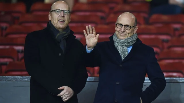 Avram Glazer (left) and Joel Glazer (right) are part of the Glazer family, who remain Man United’s majority shareholders with just short of 72% of the club.