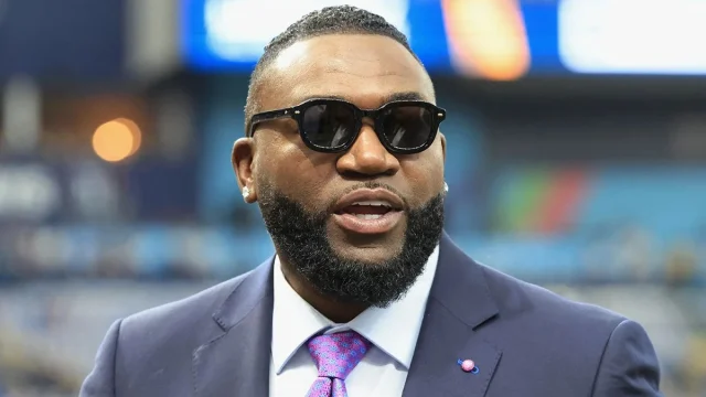 David Ortiz admits he was stuck in elevator before Brewers-Rays World Series Game 4