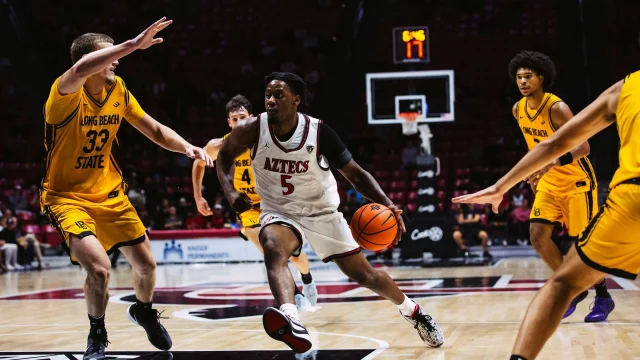 San Diego State cruises past Long Beach State in exhibition finale: 3 takeaways