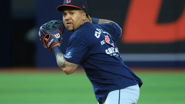 Guardians provide injury update on Jose Ramirez's hamate bone